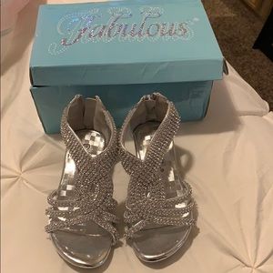 Fabulous Dress Shoes Girls 9